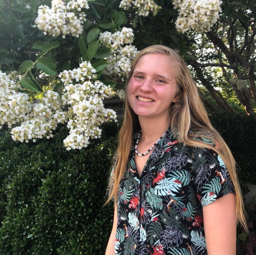 Meet your Posher, Monica